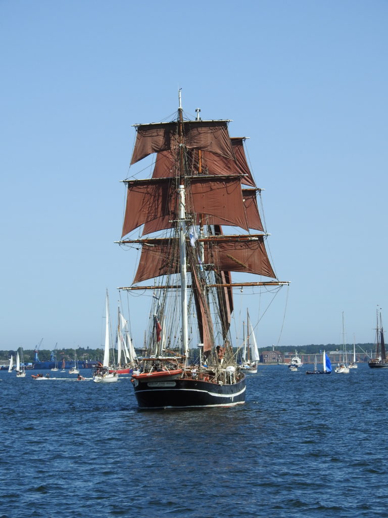 sailing ship